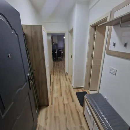 Optima Lux Apartman Free Parking Apartment *